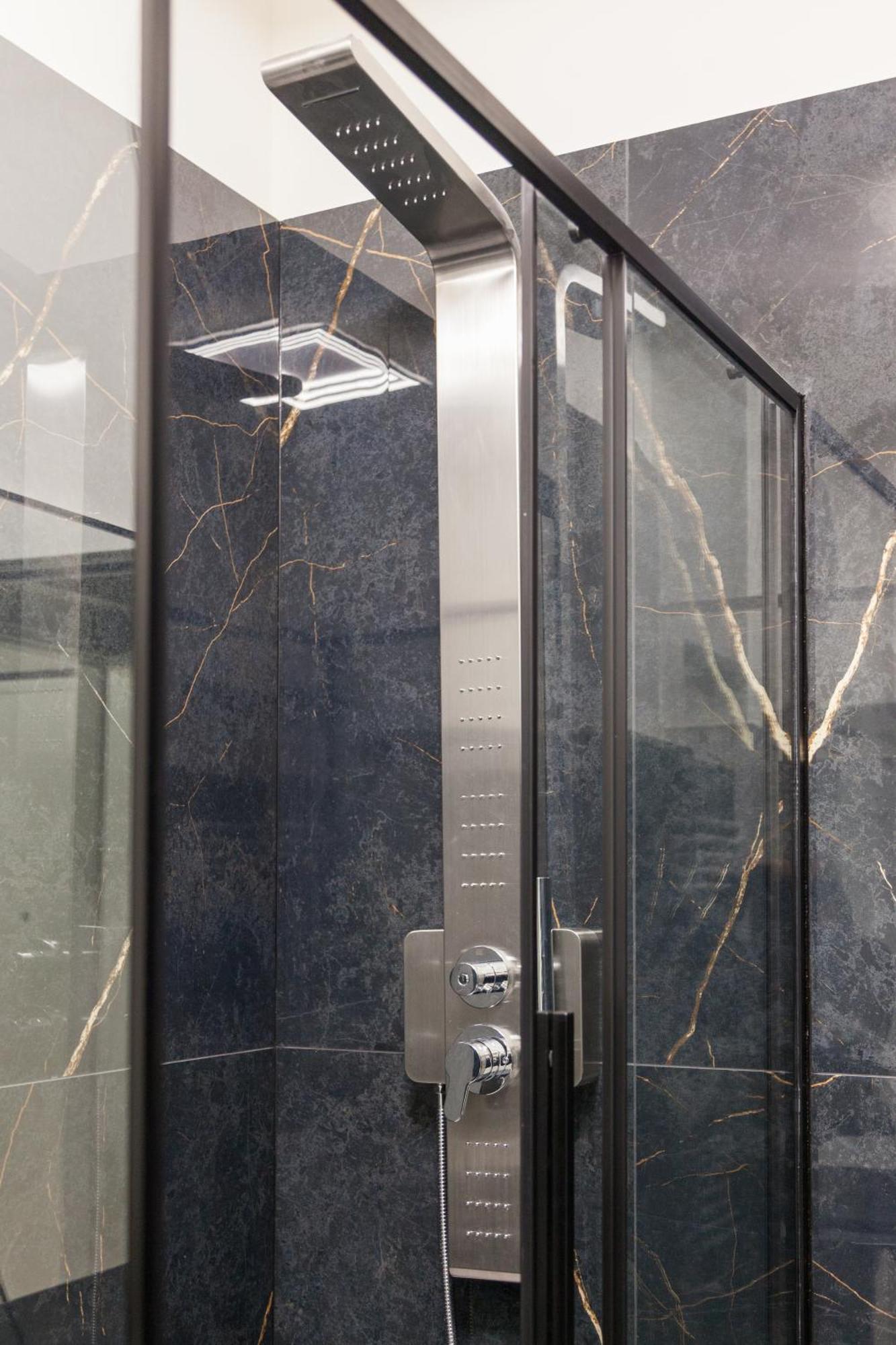 Italian Fashion Suite - Luxurious Marble City Center Milano Ngoại thất bức ảnh